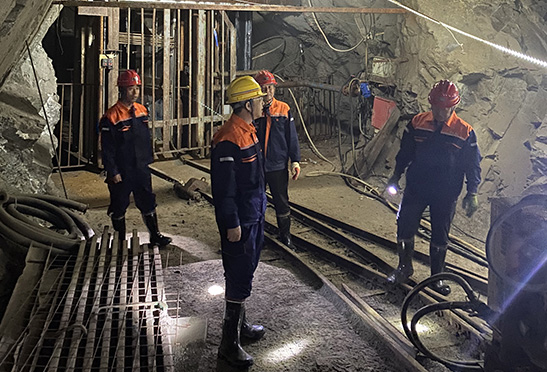 采矿工程施工设备