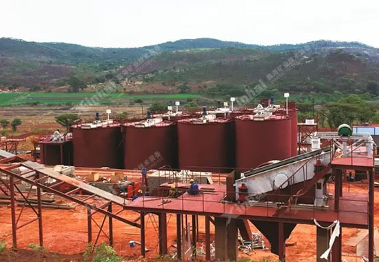 津巴布韦Iron Cap 700吨/日金矿项目的安装现场