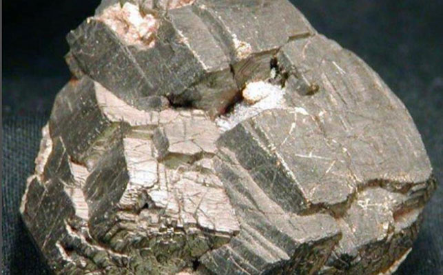 含磷高贫钒钛磁铁矿矿石